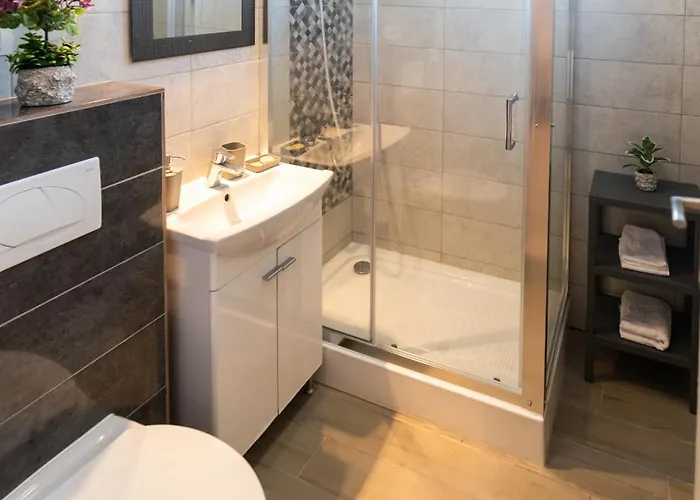 Moonlight Apartment *