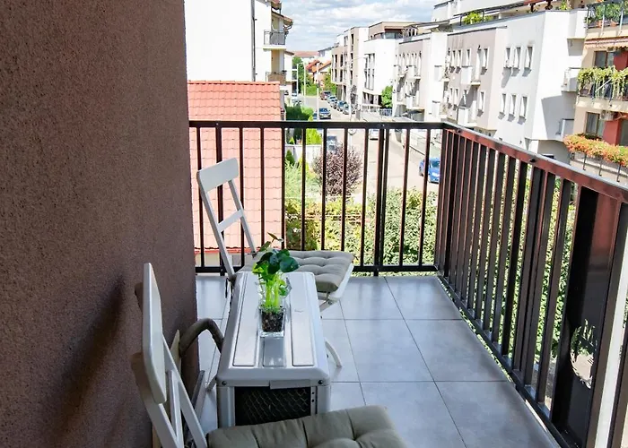 Moonlight Apartment *